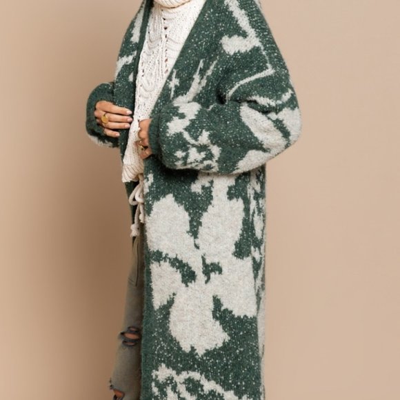 Printed Oversized Cardigan - Picture 2 of 5